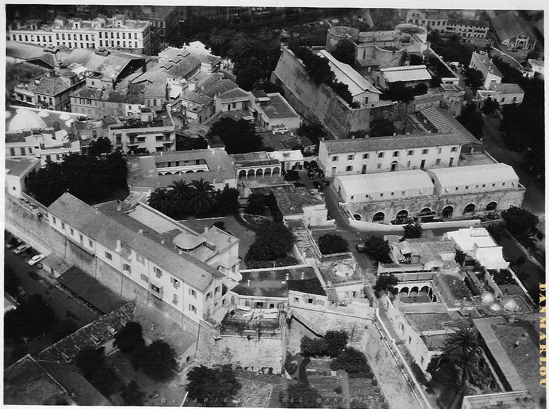 CN a- 08- Vue generale Chateau-neuf.jpg